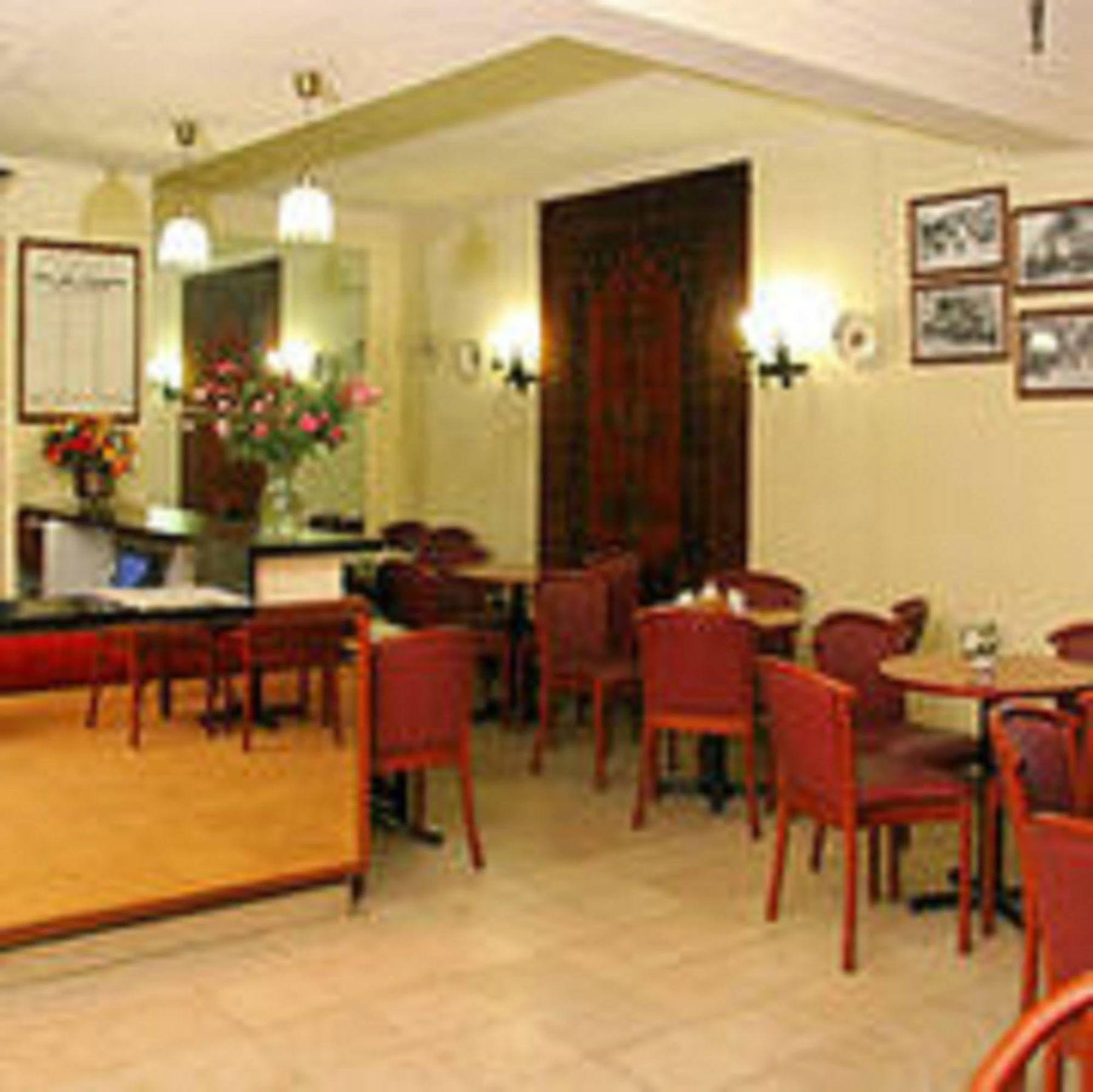 Camelia International Hotel Paris Exterior foto